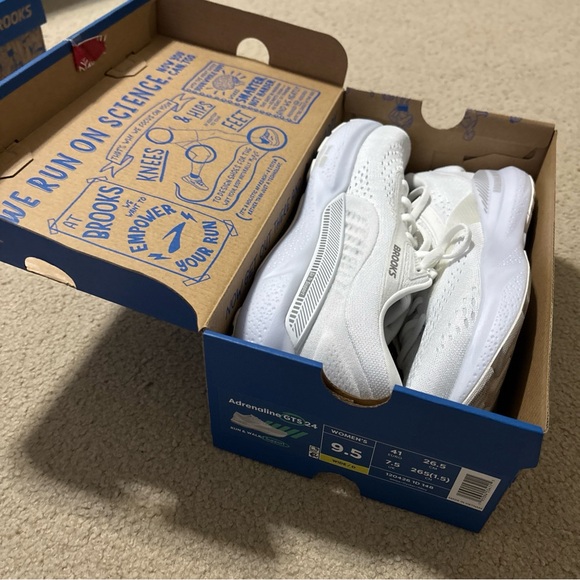 Brooks Adrenaline GTS 24 Women’s Size 9.5D Shoes Sneakers 1204261B148 White NEW - Picture 3 of 13
